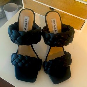 Amazing sandal heel